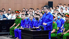 Vụ Mr Pips: Gia đình ly tán, có người tìm đến cái chết