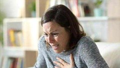 Tín hiệu nguy hiểm nhất của nhồi máu cơ tim không phải đau ngực, mà là 4 triệu chứng xuất hiện thường xuyên này