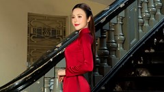 Hoa hậu Tô Diệp Hà đẹp yêu kiều với áo dài, đón đại lễ ở địa điểm nổi tiếng