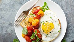 Không cần detox hay nhịn tinh bột: 6 thói quen ăn uống giúp cơ thể tự gầy đi