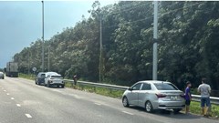 Cẩn trọng với làn khẩn cấp trên cao tốc