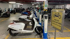 Người Việt chuyển hướng từ xe xăng sang xe điện