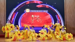 Rực rỡ bản hòa ca thời đại