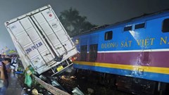 Vụ tàu hỏa va chạm xe tải ở Ngọc Hồi (Hà Nội): Tài xế xe tải tử vong tại chỗ