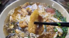 Thực hư câu chuyện bát bún 80.000 ở Hà Nội