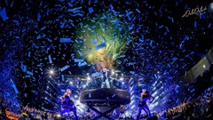 Những thần tượng toả sáng giữa “biển khơi”