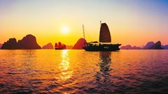 Quảng Ninh tăng cường giải pháp bảo đảm an toàn du lịch biển, đảo