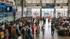 Mở bán 300.000 vé tàu Tết Đinh Mùi 2027, giảm giá đến 20%