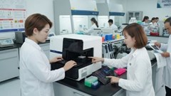 Lương 120 triệu đồng/tháng cho nhà khoa học: Đầu ra nào để đạt kỳ vọng?