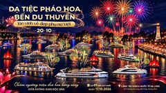 Dạ tiệc pháo hoa của hơn 30 du thuyền trên Vịnh Hạ Long, chào mừng Ngày Phụ nữ Việt Nam