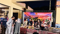  Quảng bá văn hoá Việt tại Hội chợ tuần văn hóa dân gian Lok Mela 2025