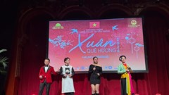       Gắn kết cộng đồng và lan tỏa văn hóa Việt