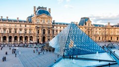 Một năm đầy sóng gió đối với Bảo tàng Louvre