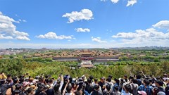 Bùng nổ du lịch và giao thông trong kỳ nghỉ Quốc tế Lao động
