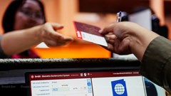 Nhật Bản tăng phí visa, triển khai sàng lọc nhập cảnh trực tuyến