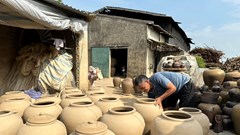 Đặc sắc gốm Gia Thuỷ 