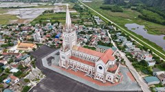 Chiêm ngưỡng nhà thờ lớn nhất Việt Nam