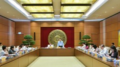 Ủy ban Văn hóa, Giáo dục làm việc với Bộ VHTTDL về dự Luật Di sản văn hóa (sửa đổi) và Chương trình Mục tiêu quốc gia về phát triển văn hóa