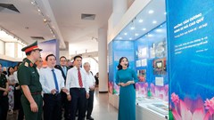 Triển lãm “Những tấm gương bình dị mà cao quý lần thứ 12