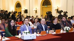  Hứa Vĩ Văn ngồi “ghế nóng” ở HANIFF VII