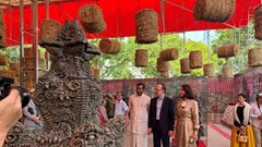 Thưởng lãm thế giới gốm kỳ ảo của họa sĩ Ngô Xuân Bính