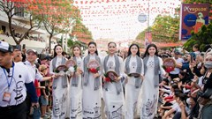 Người đẹp Việt lan tỏa văn hóa cà phê 