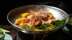 Để ẩm thực là “viên nam châm” khó cưỡng với du khách