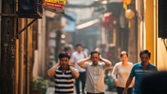 Sau karaoke, loa phường cũng đang gây ức chế và ảnh hưởng đến sức khỏe mỗi người