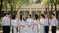 Chàng trai có điều kiện mang “món quà” tặng bạn bè đến họp lớp nhưng khiến ai cũng tự ái