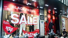 Các trung tâm thương mại nhộn nhịp mùa Black Friday 2025
