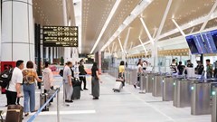 Giá vé máy bay nội địa tăng 15-20%, một số chuyến bị cắt giảm