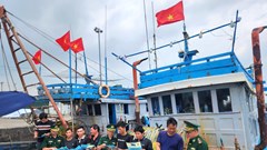 Theo những dòng tin ra khơi