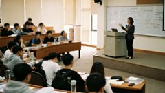 Giảm tối thiểu 50% hội thi, phong trào: Giáo viên sẽ bớt những việc gì?