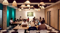 Không đi quán cà phê để làm việc thì ngồi đâu?