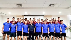 Chủ tịch LĐBĐ Việt Nam tiếp lửa ĐT futsal Việt Nam trước trận tranh hạng Ba