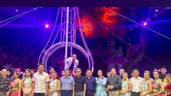 Xúc động với chương trình “Nối vòng tay nhân ái - Ước mơ của em” của Liên đoàn Xiếc Việt Nam 