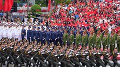 Duyệt đội ngũ và diễu hành quần chúng kỷ niệm 70 năm giải phóng Hải Phòng