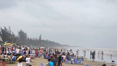 Nguy cơ mất an toàn tại các bãi biển tự phát 