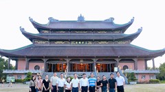 Đoàn cán bộ Văn phòng Bộ Thông tin, Văn hóa và Du lịch Lào thăm và làm việc tại Ninh Bình