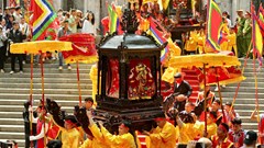 Đặc sắc nghi thức rước kiệu trong ngày khai hội đền Bà Triệu