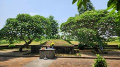 Hiện trường Khu lăng mộ vua Lê Túc Tông bị xâm phạm