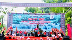 Thác Mây rộn ràng ngày hội văn hóa lần thứ IV