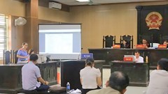 Giảm án cho bị cáo dùng sổ đỏ giả lừa đảo 200 triệu đồng