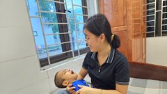 Những người mẹ không sinh con ra