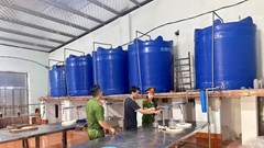 Thanh Hóa xác minh vụ hàng nghìn chai nước mắm bị vứt bỏ ở Quảng Nam