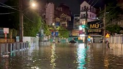 Mưa đá xuất hiện, dông lốc gây thiệt hại tài sản tại Thái Nguyên