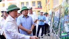 Phó Thủ tướng Chính phủ Lê Tiến Châu kiểm tra tiến độ dự án trường học trăm tỉ đồng vùng biên viễn