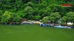 Loạt bến thủy phục vụ khách tham quan hoạt động trở lại tại hồ Ba Bể