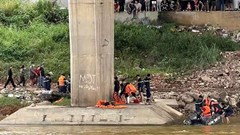 Tìm kiếm nữ sinh nghi nhảy cầu, mất tích ở Thái Nguyên
