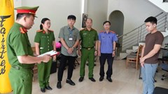 Khởi tố người bán gần 9 tấn thảo mộc không rõ nguồn gốc